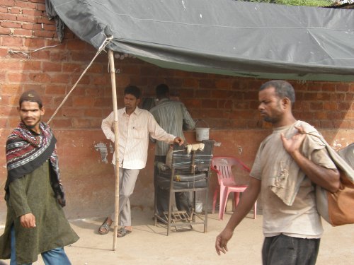 Warten auf Kundschaft beim Friseur